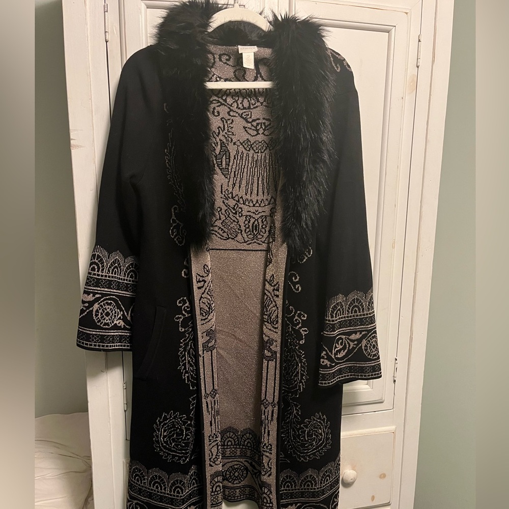 Elegant Chico’s faux fur trim coat size 2. Nonsmoker